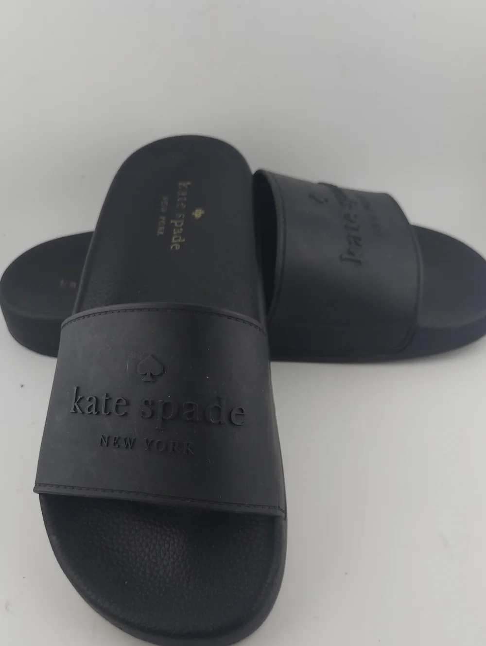 kate spade Black Embossed Logo Slide Sandals(read)